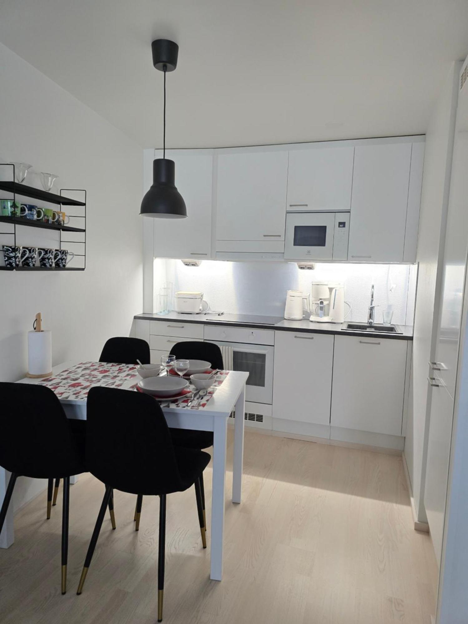 Uusi Kotoisa Kaksio Yksityissaunalla Rovaniemi Extérieur photo